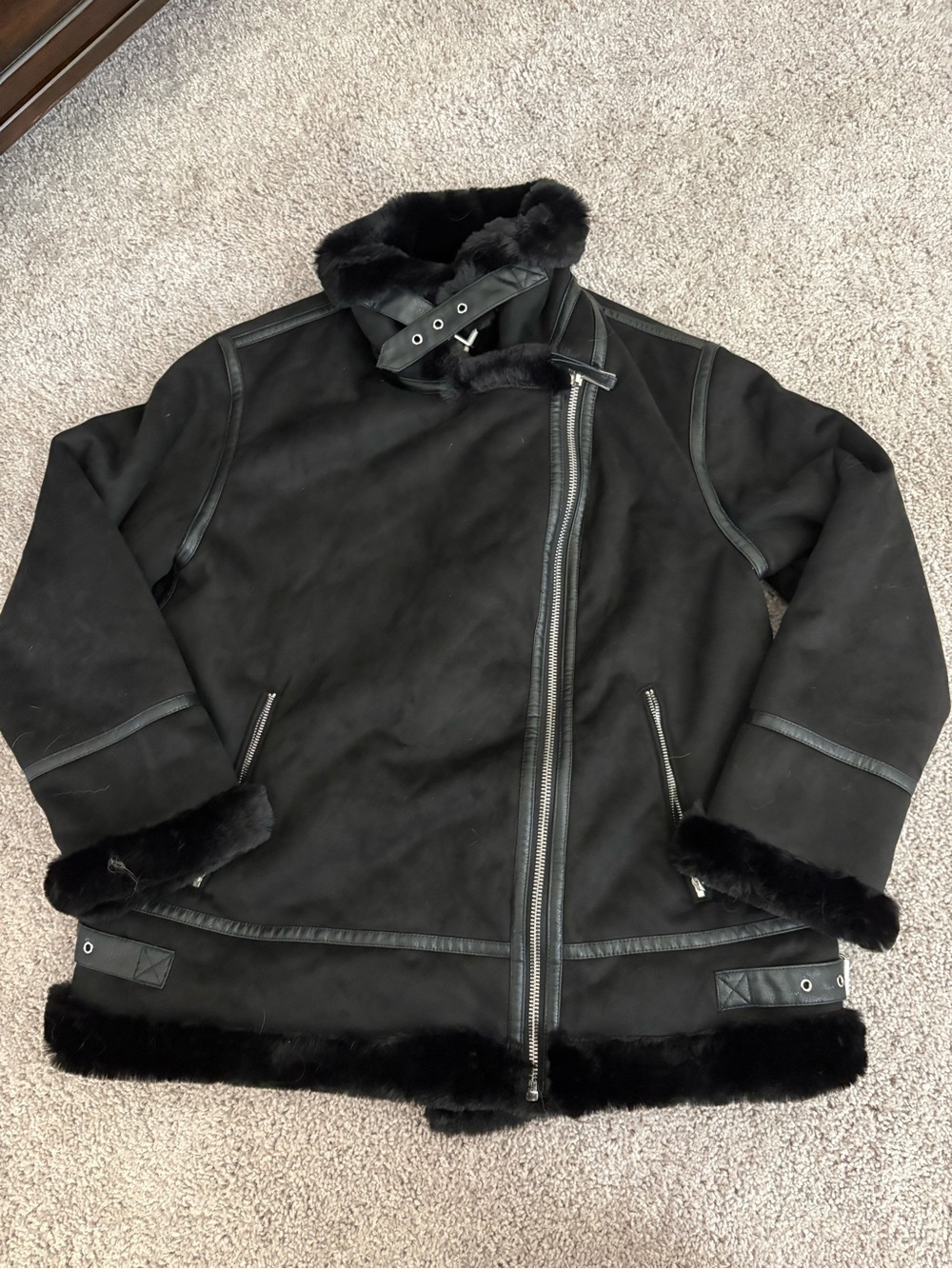 NEW Zara Women’s  Black Faux Fur Trim Shearling Jacket